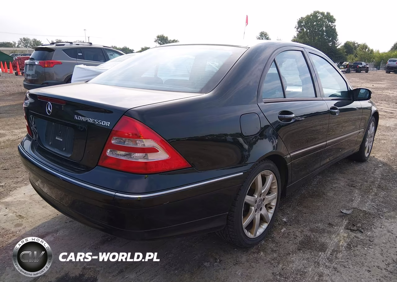 2004 Mercedes-Benz C 230 Kompressor Sport-Sport VIN:WDBRF40J44F447888 - 4