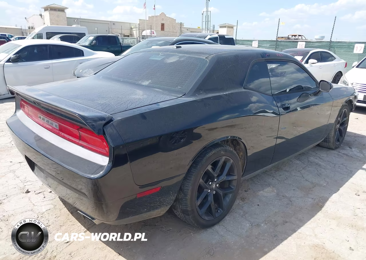 2014 Dodge Challenger Sxt VIN:2C3CDYAG8EH204399 - 4