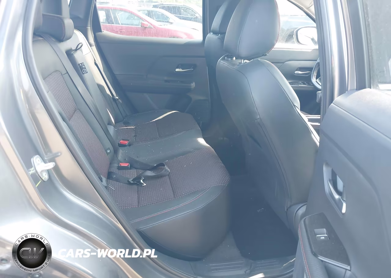 2025 Nissan Kicks Sr Intelligent Awd VIN:3N8AP6DB8SL370413 - 8