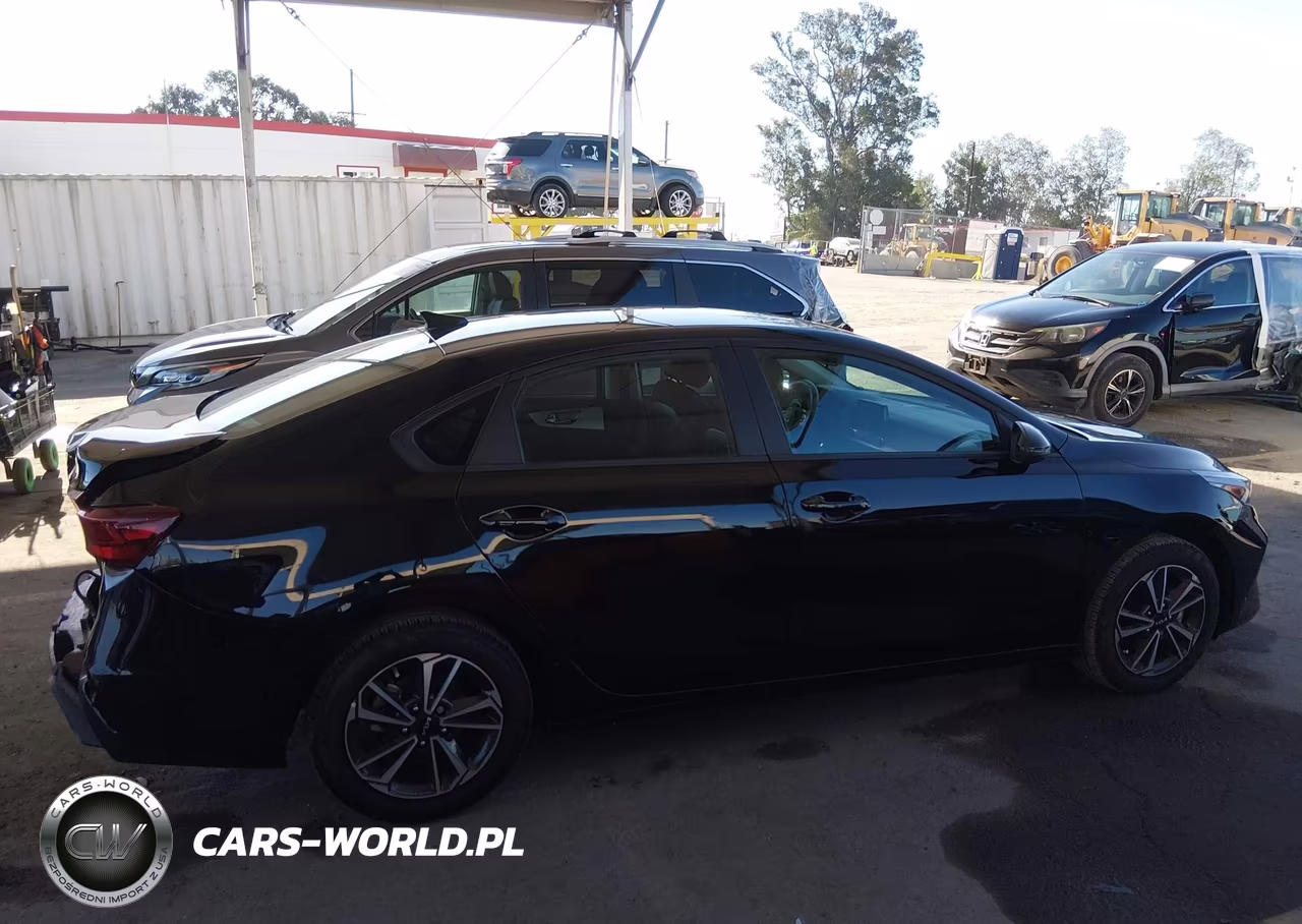 2024 Kia Forte Lxs VIN:3KPF24AD9RE824886 - 13