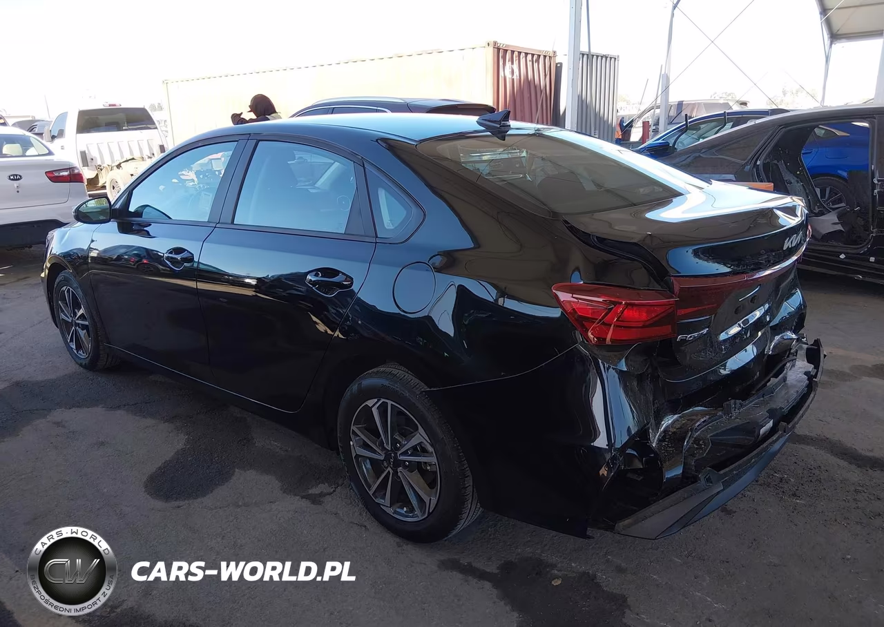 2024 Kia Forte Lxs VIN:3KPF24AD9RE824886 - 3
