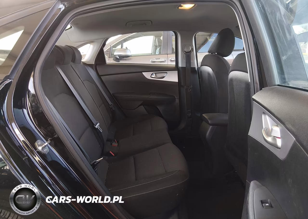 2024 Kia Forte Lxs VIN:3KPF24AD9RE824886 - 8