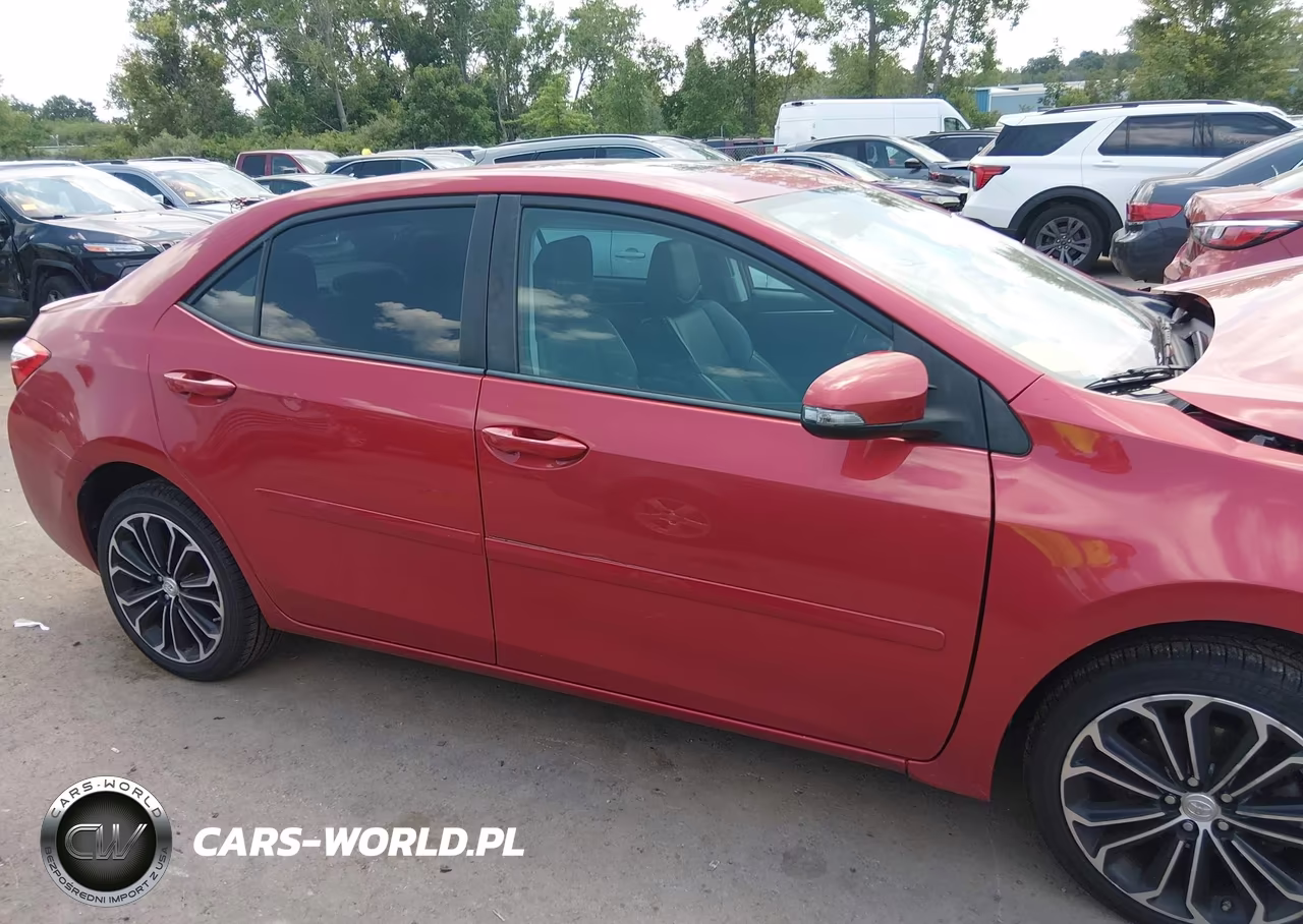 2015 Toyota Corolla S Plus VIN:5YFBURHE6FP195456 - 14