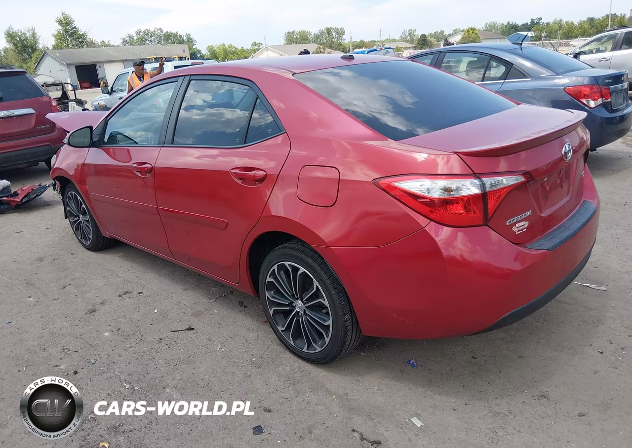 2015 Toyota Corolla S Plus VIN:5YFBURHE6FP195456 - 3