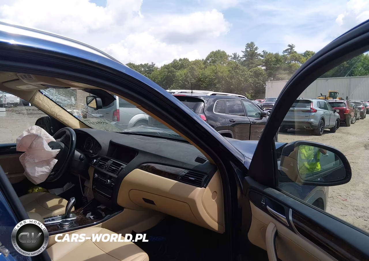 2016 BMW X3 xDrive28I VIN:5UXWX9C57G0D76739 - 5