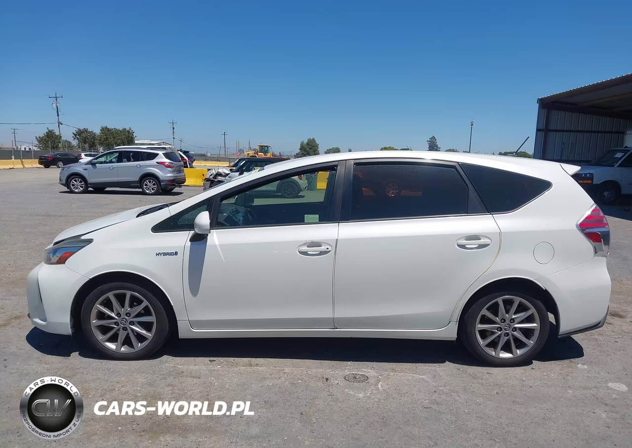 2015 Toyota Prius V Five VIN:JTDZN3EU7FJ037779 - 14