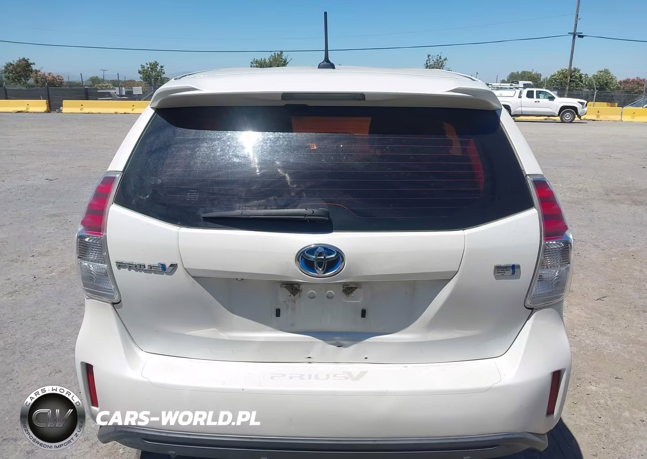 2015 Toyota Prius V Five VIN:JTDZN3EU7FJ037779 - 16
