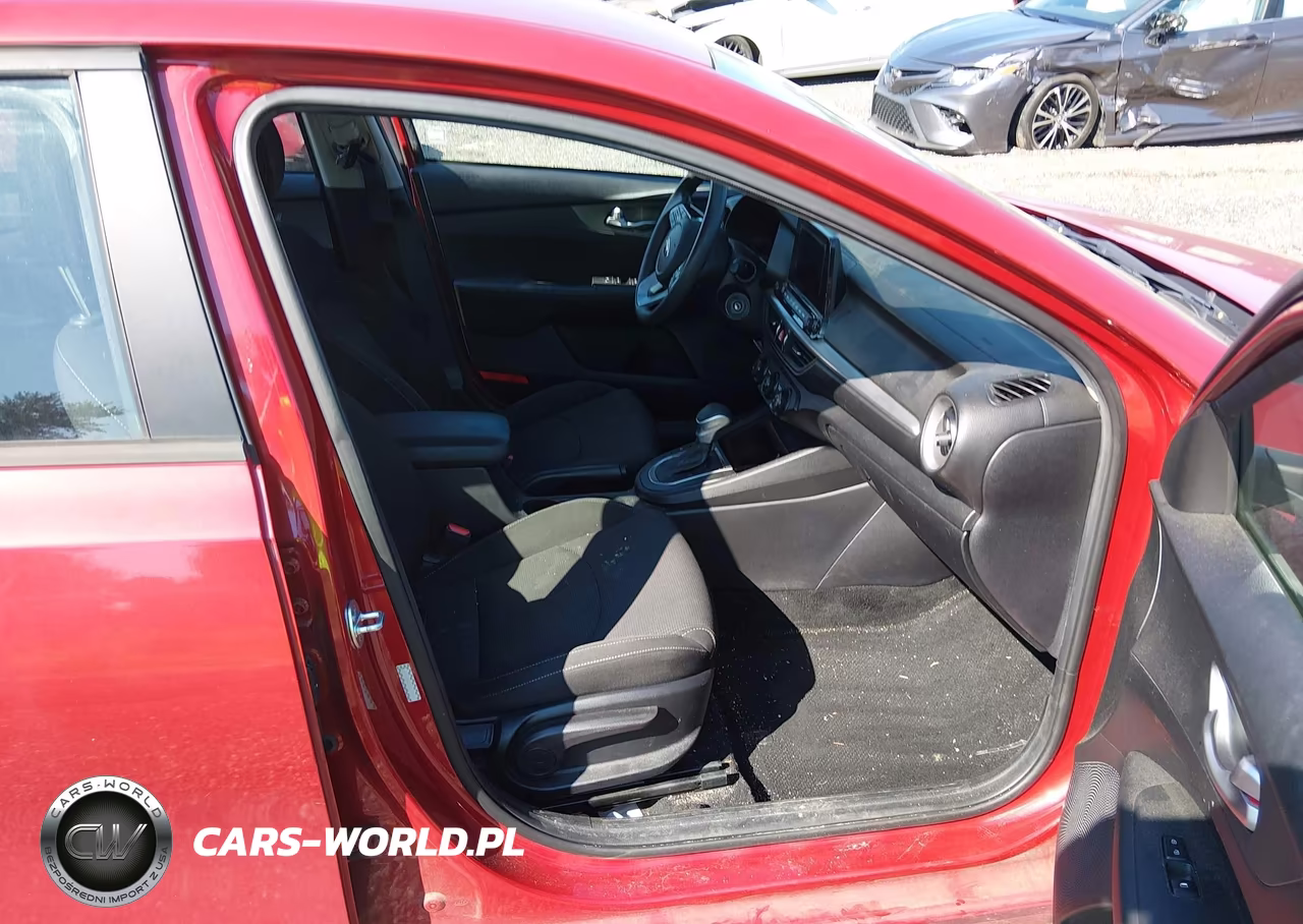 2021 Kia Forte Lxs VIN:3KPF24ADXME379664 - 5