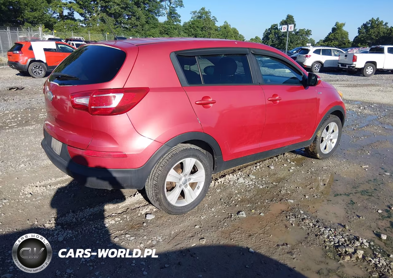 2013 Kia Sportage Lx VIN:KNDPBCA21D7422348 - 4