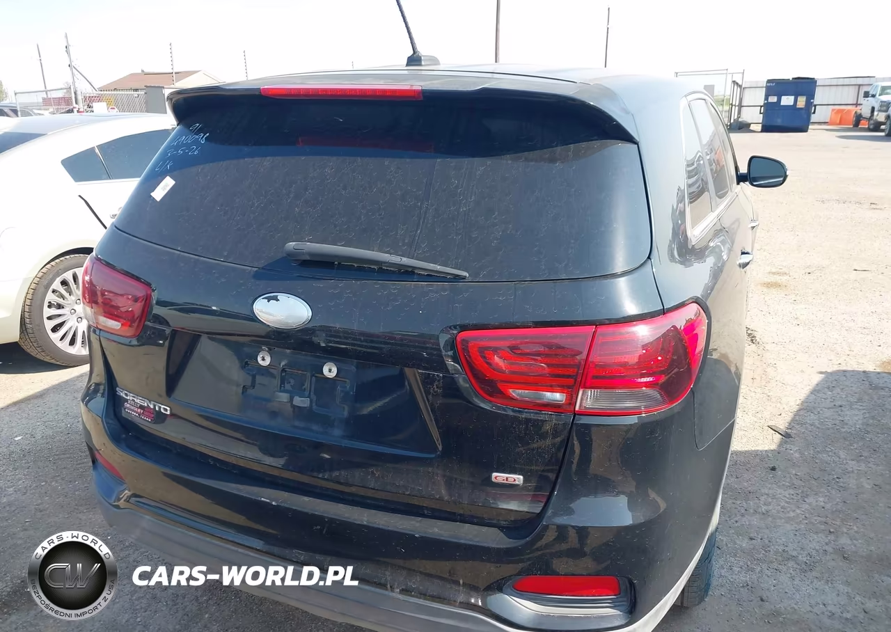2019 Kia Sorento 2.4L L VIN:5XYPG4A38KG585367 - 17