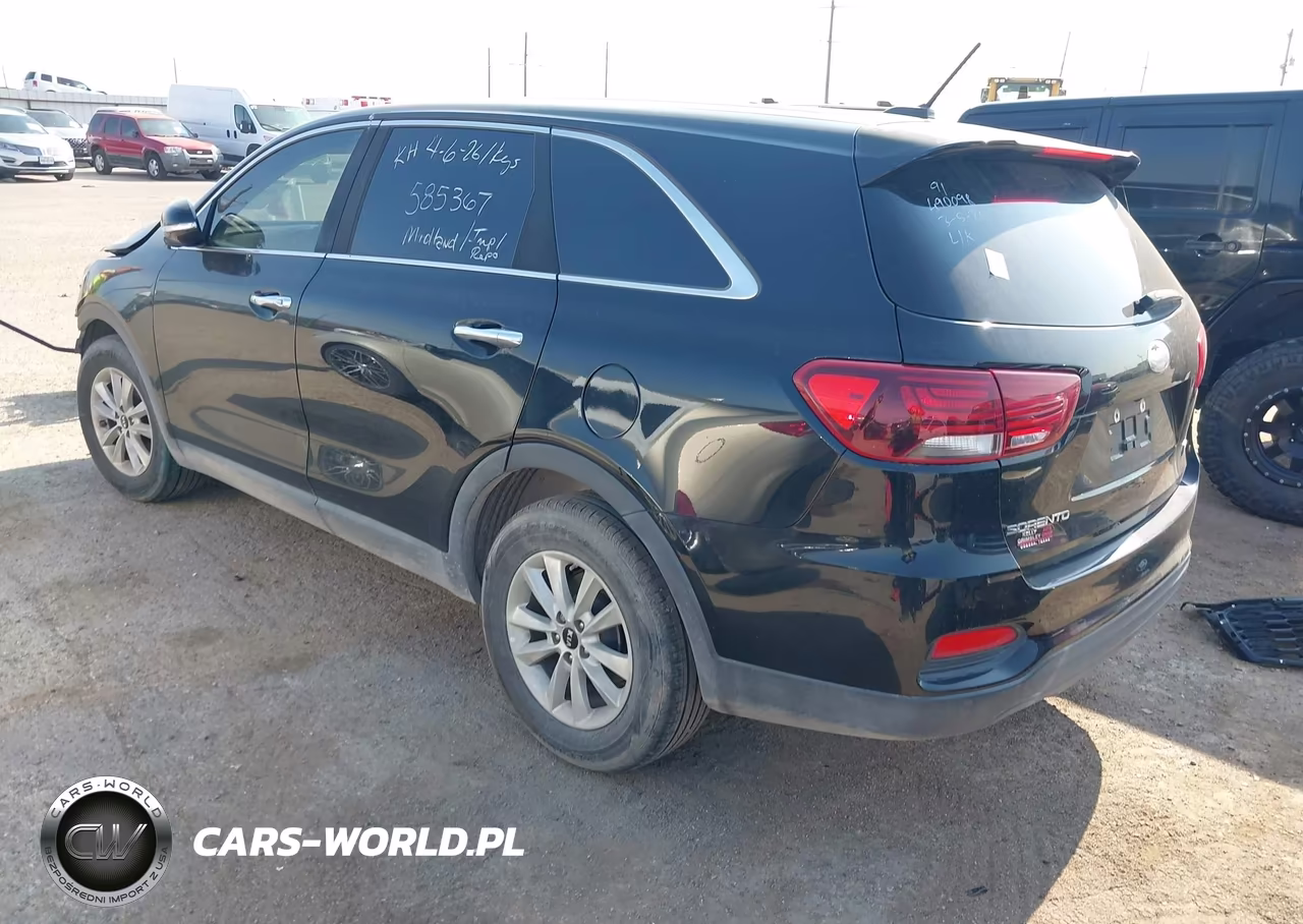 2019 Kia Sorento 2.4L L VIN:5XYPG4A38KG585367 - 3