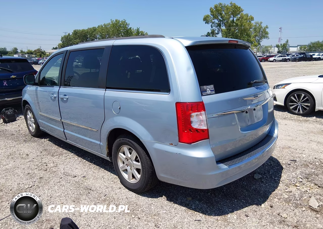 2013 Chrysler Town & Country Touring VIN:2C4RC1BG8DR544689 - 3