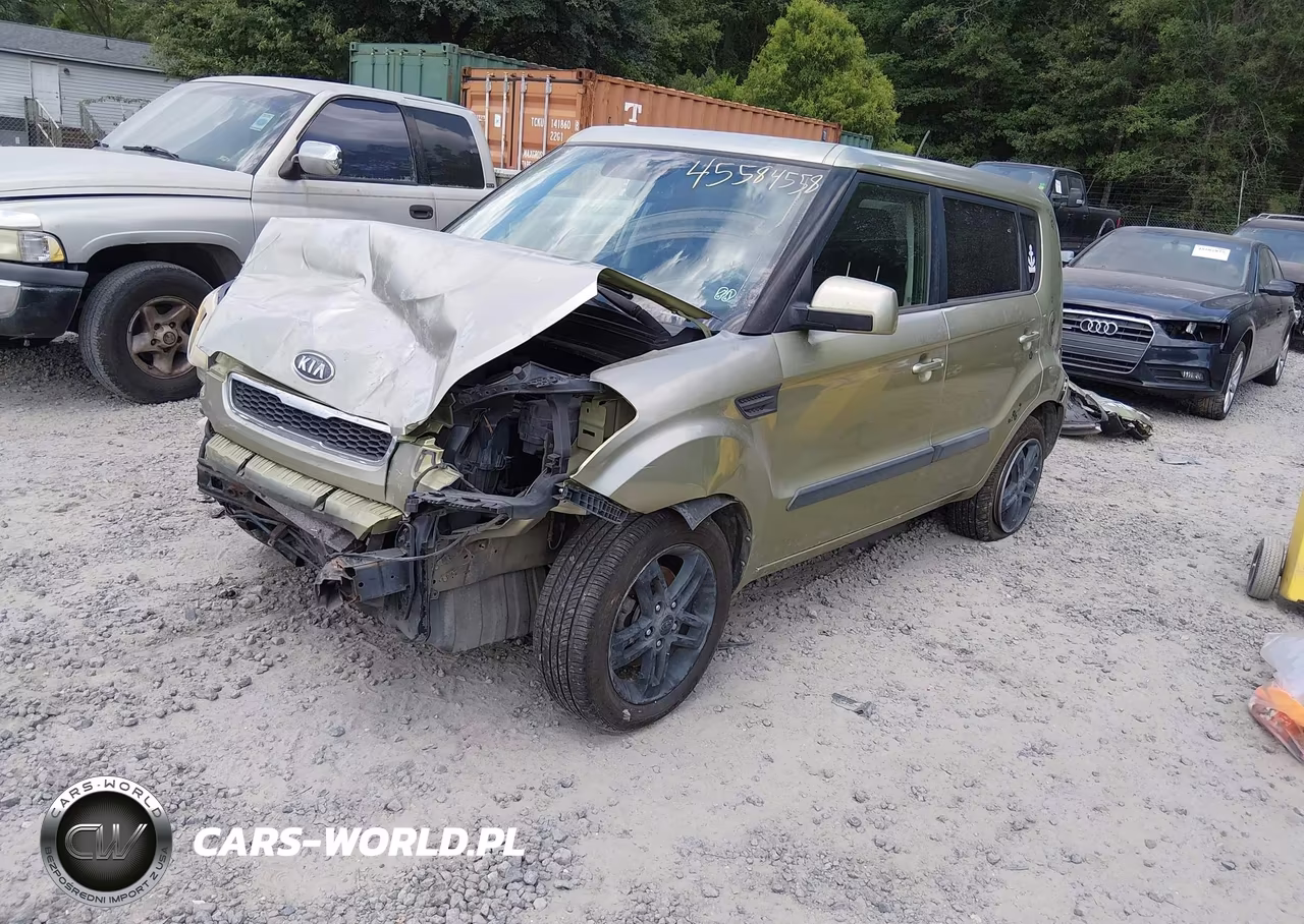 2011 Kia Soul + VIN:KNDJT2A26B7298149 - 2