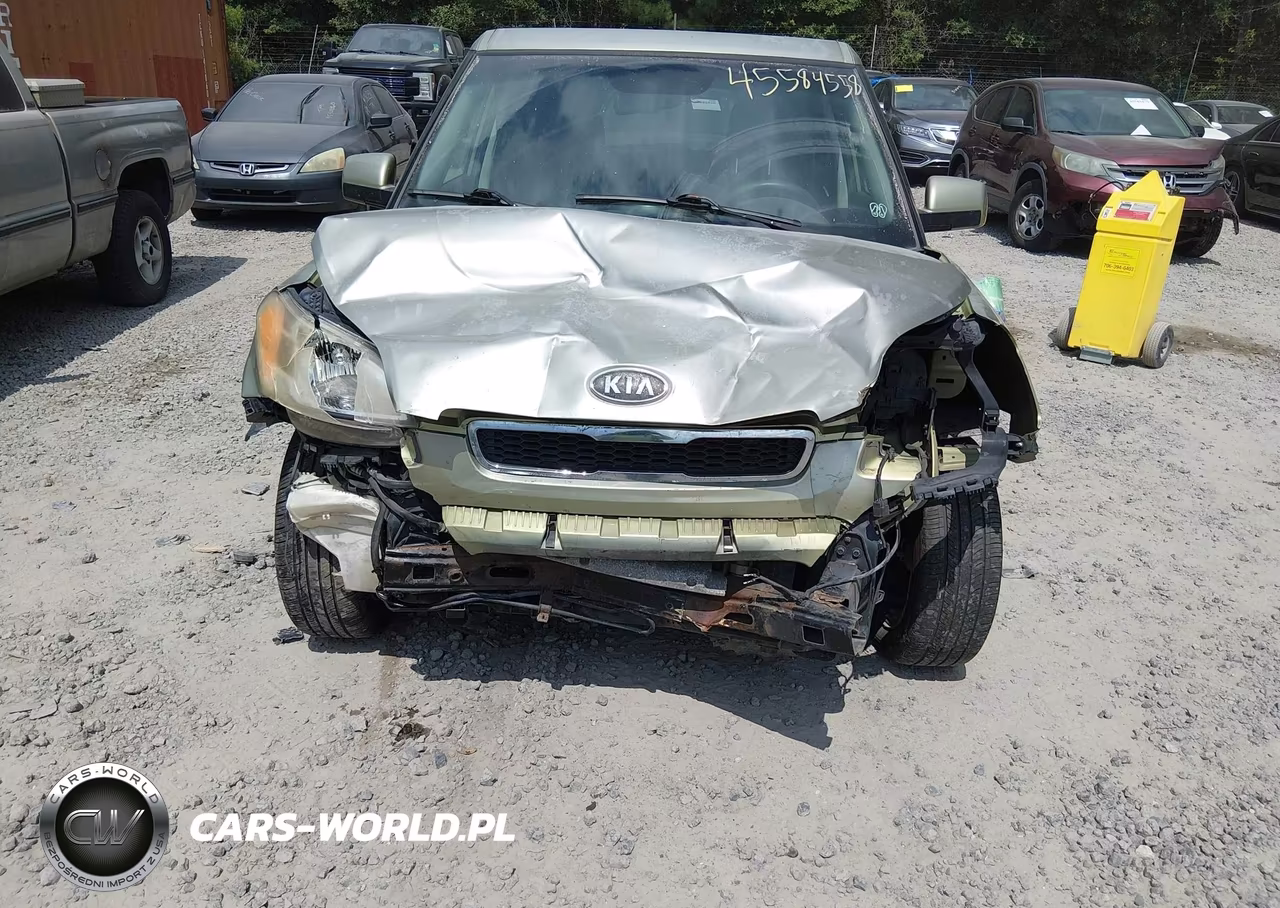 2011 Kia Soul + VIN:KNDJT2A26B7298149 - 6