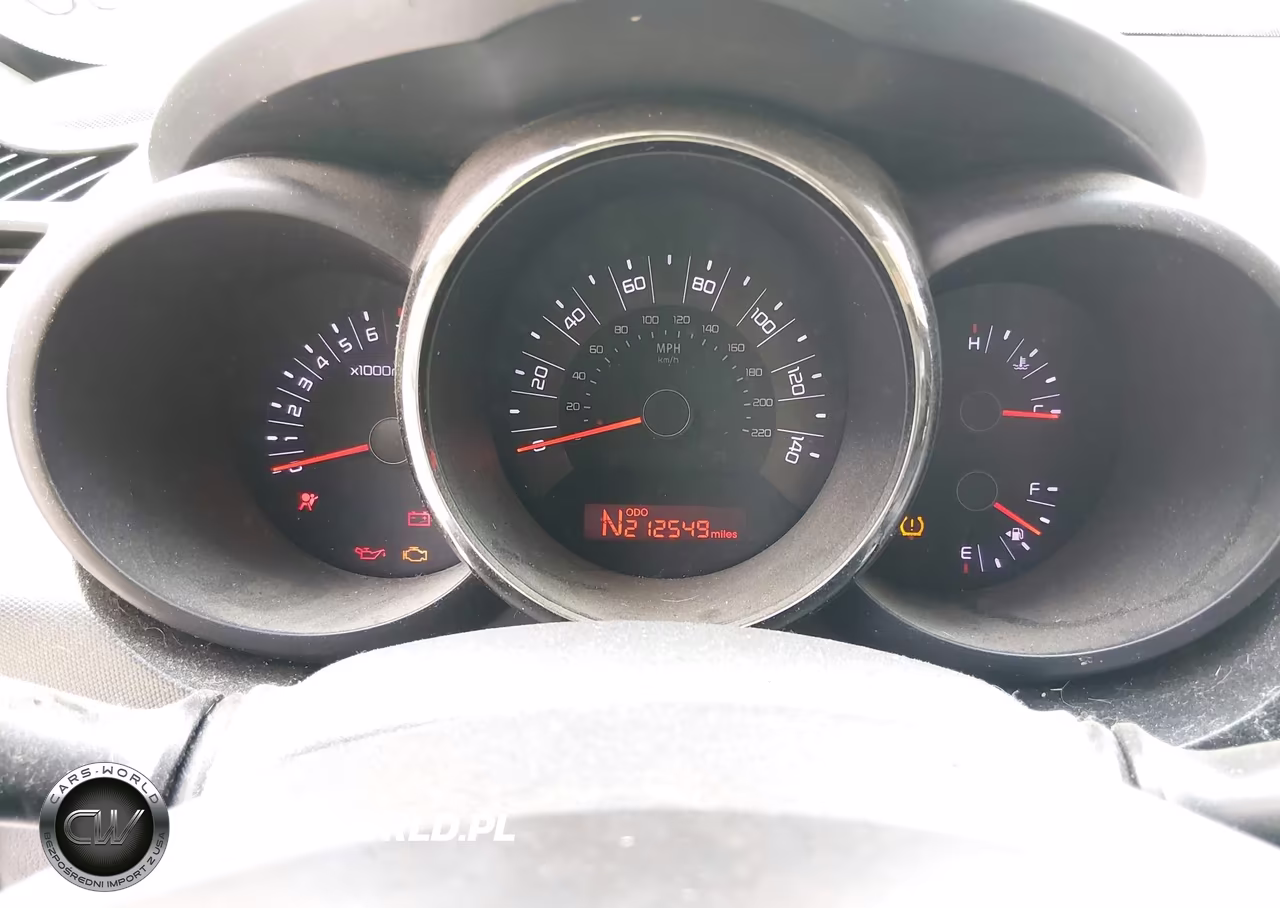 2011 Kia Soul + VIN:KNDJT2A26B7298149 - 7