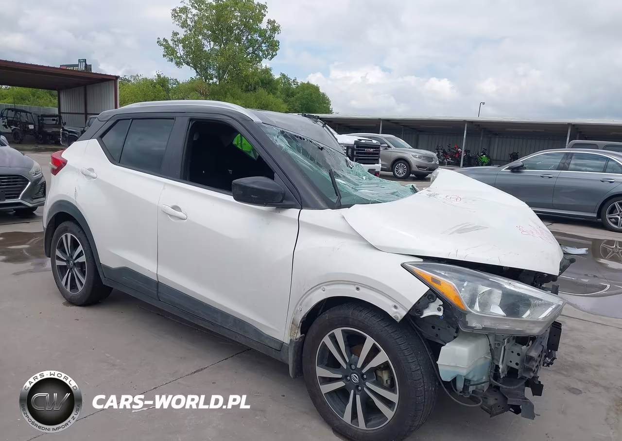 2020 Nissan Kicks Sv Xtronic Cvt