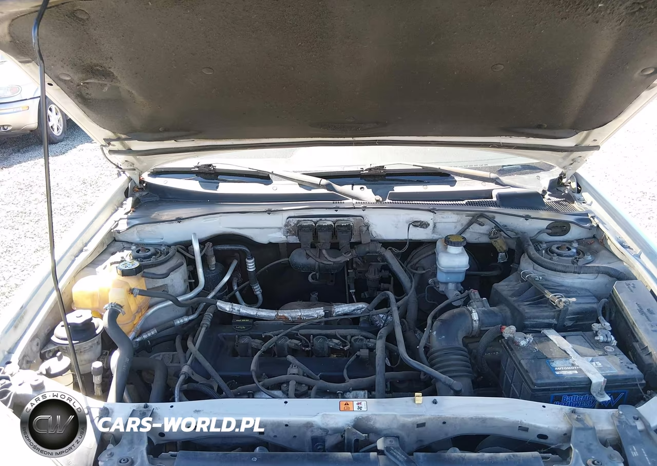 2005 Mazda Tribute I VIN:4F2YZ02Z75KM33735 - 10