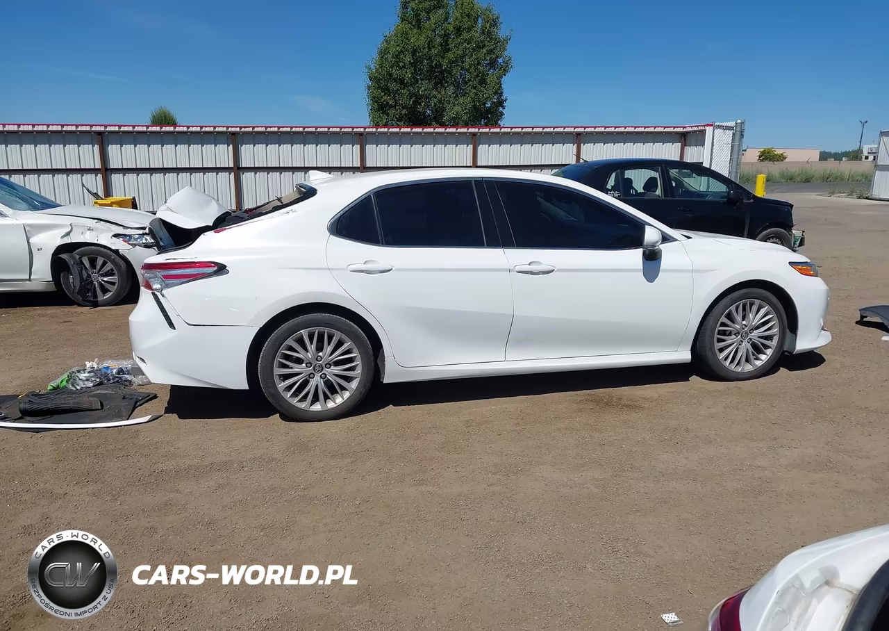 2018 Toyota Camry Xle VIN:4T1B11HK0JU507455 - 14