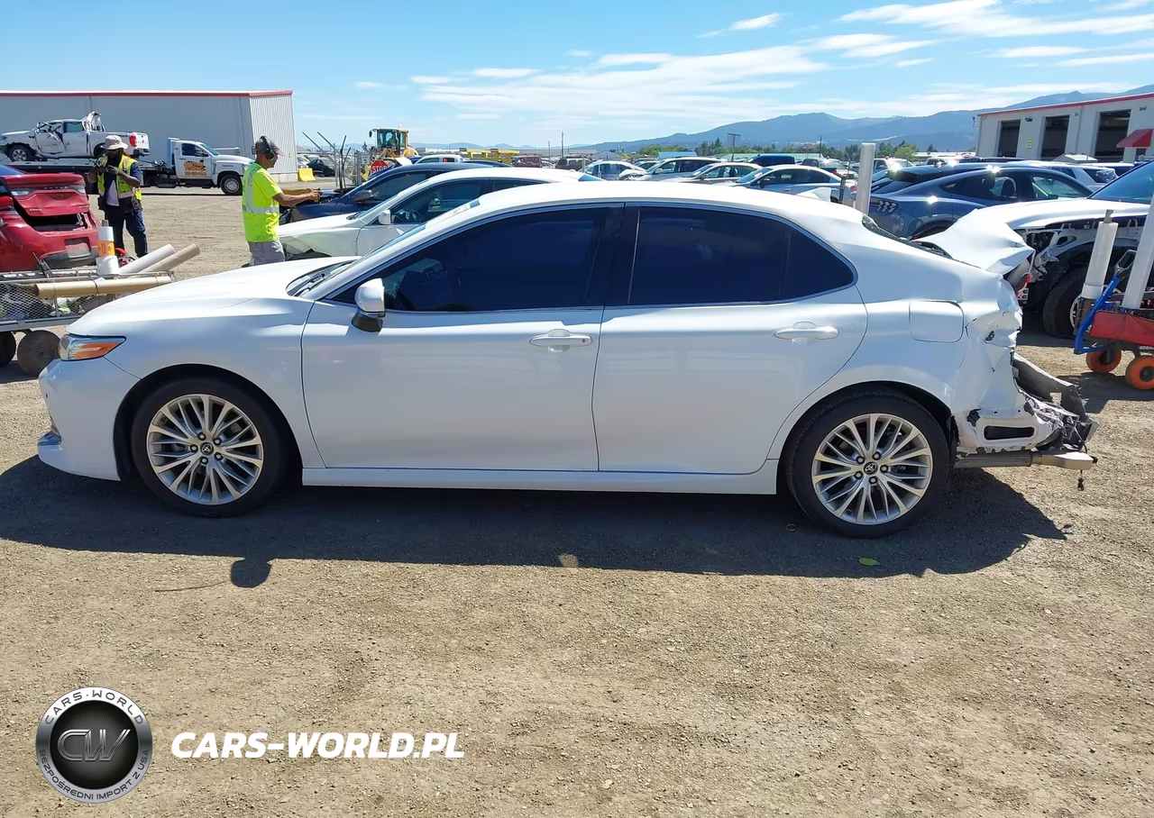 2018 Toyota Camry Xle VIN:4T1B11HK0JU507455 - 15