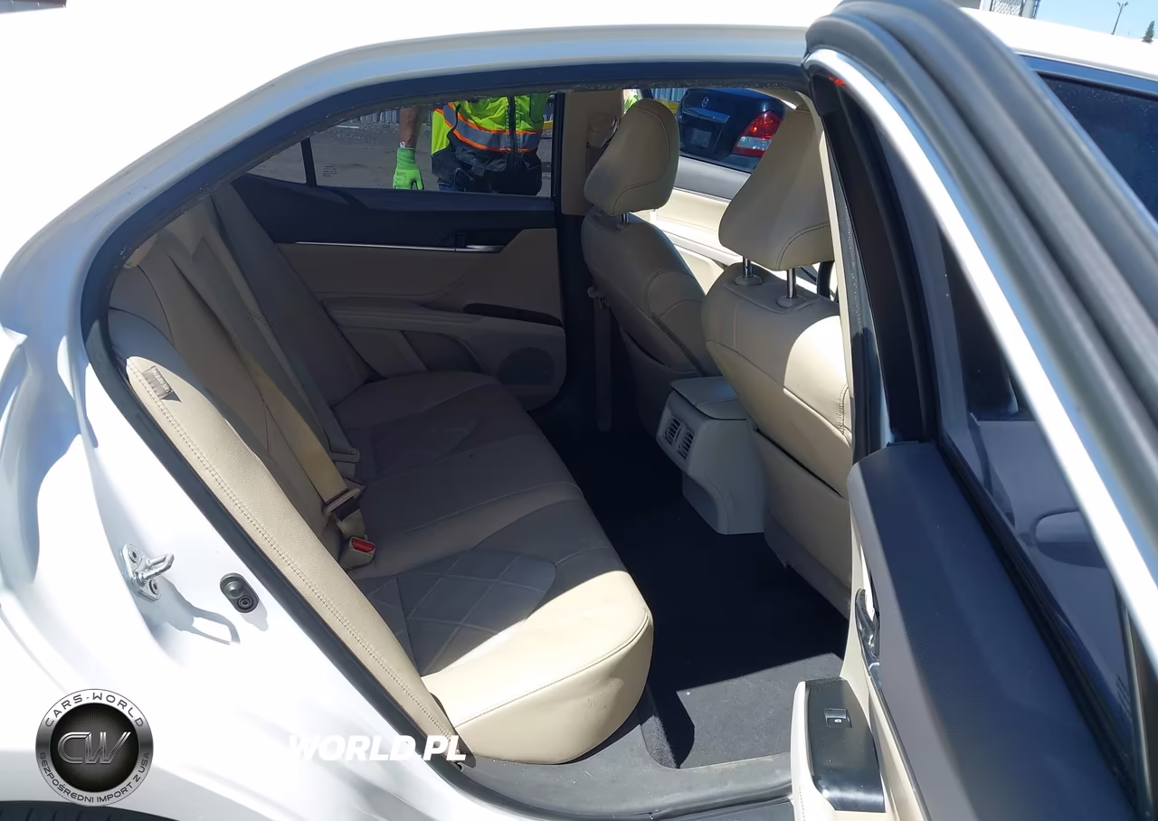2018 Toyota Camry Xle VIN:4T1B11HK0JU507455 - 8