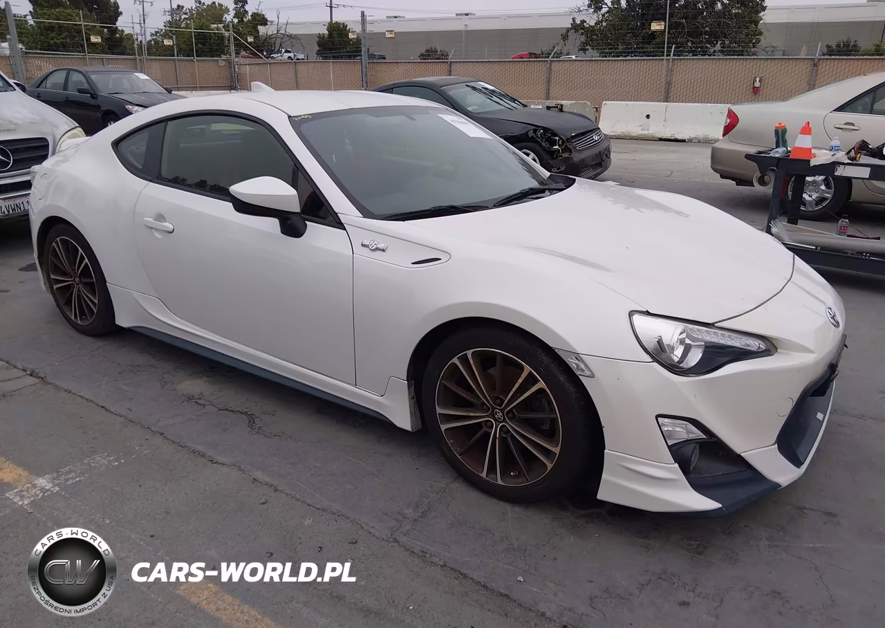 2013 Scion Fr-S – zdjęcie 1 z 16