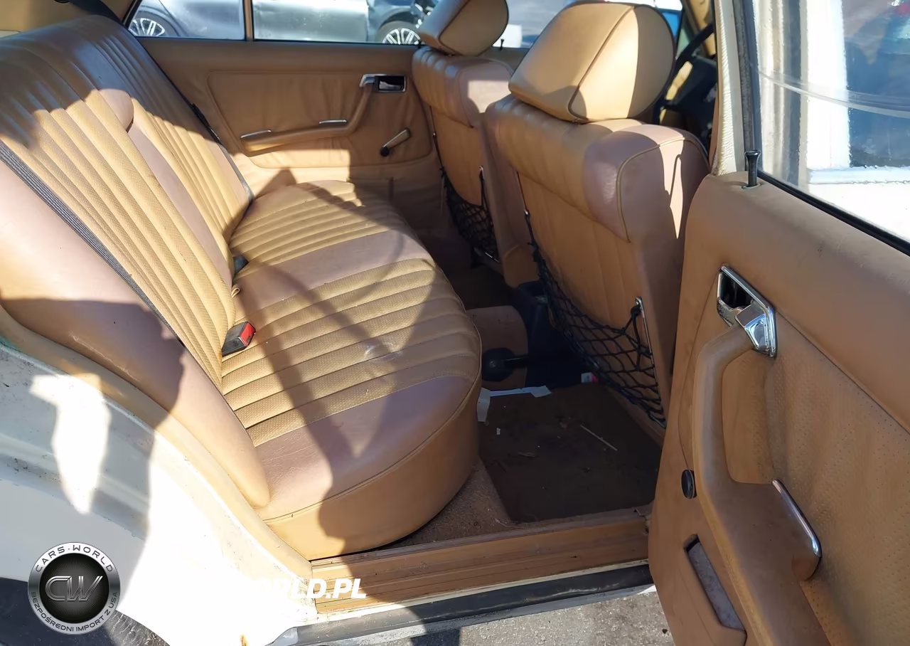 1982 Mercedes-Benz 240 D VIN:WDBAB23A4CB328303 - 8