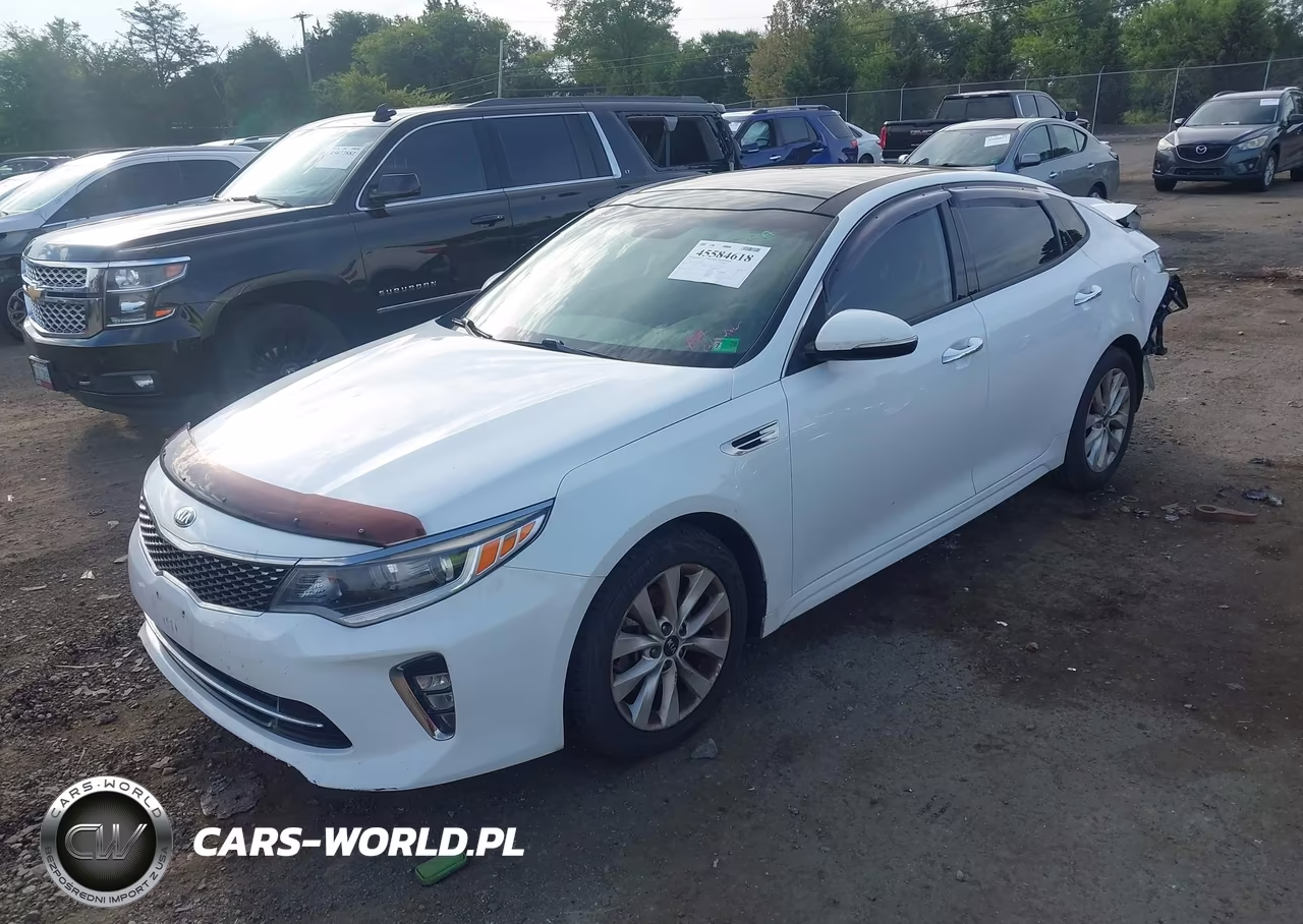 2018 Kia Optima S VIN:5XXGT4L30JG237039 - 2