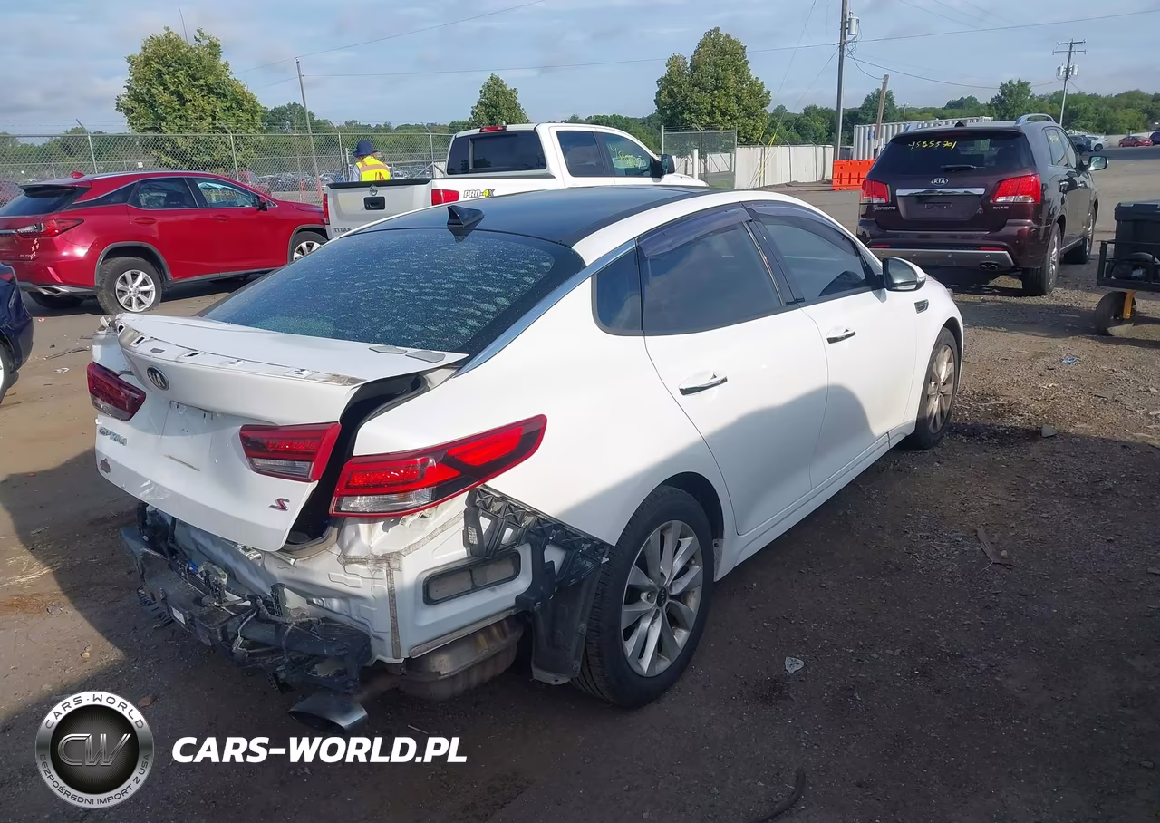 2018 Kia Optima S VIN:5XXGT4L30JG237039 - 4