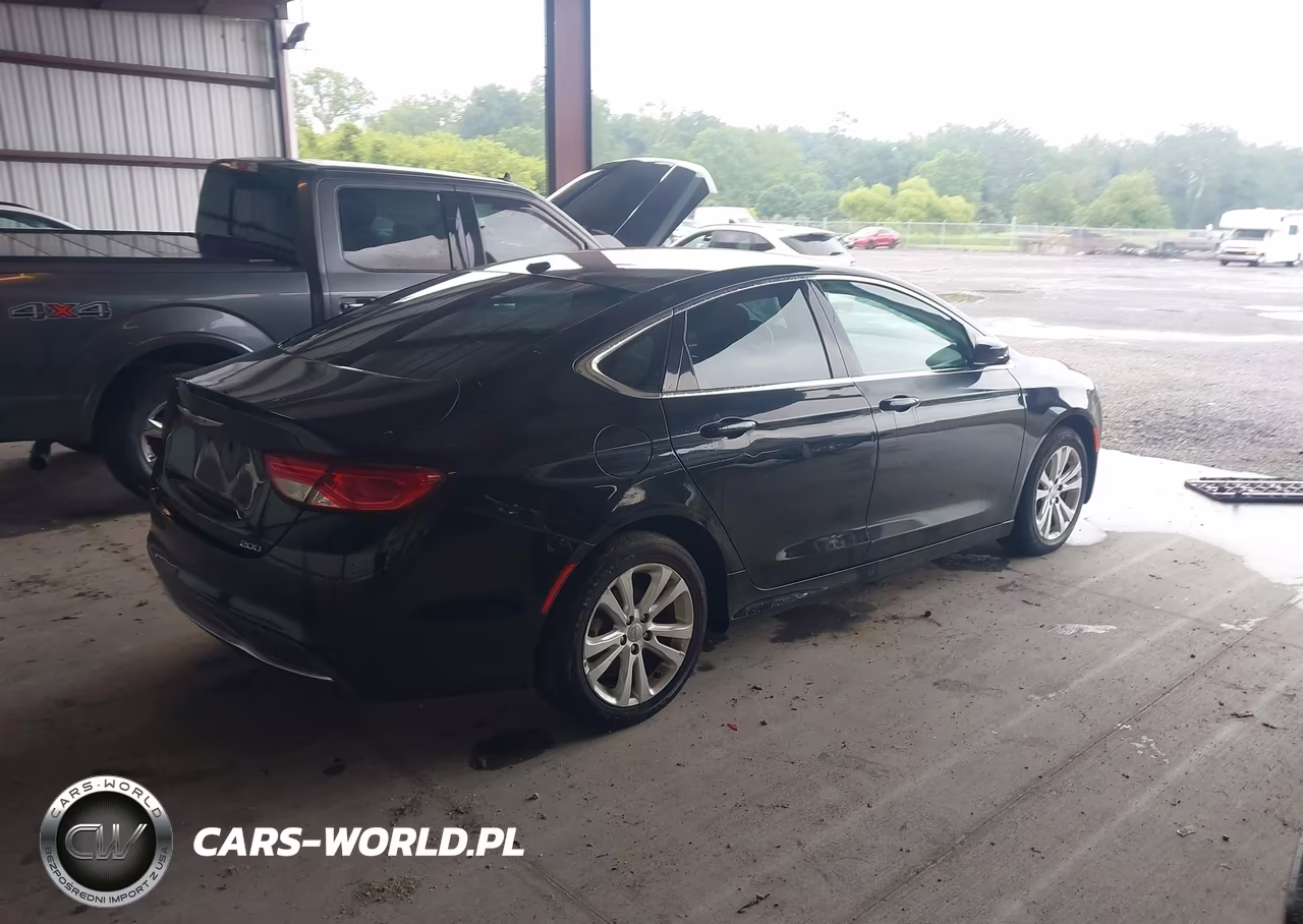 2016 Chrysler 200 Limited VIN:1C3CCCAB6GN131862 - 4