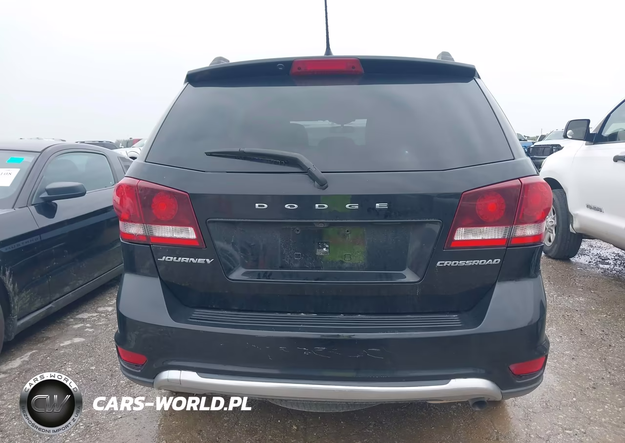 2018 Dodge Journey Crossroad VIN:3C4PDCGB4JT473741 - 16