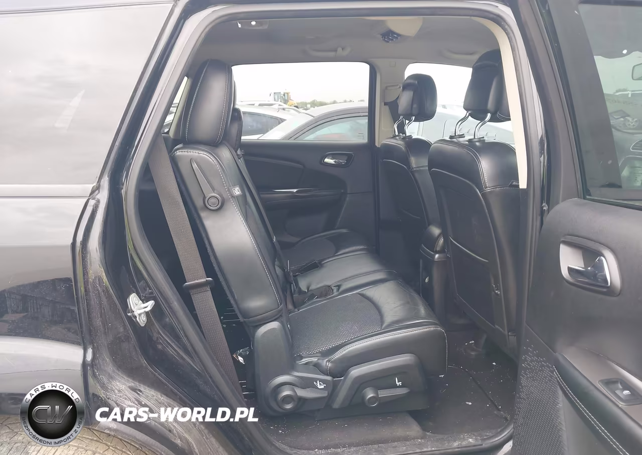 2018 Dodge Journey Crossroad VIN:3C4PDCGB4JT473741 - 8