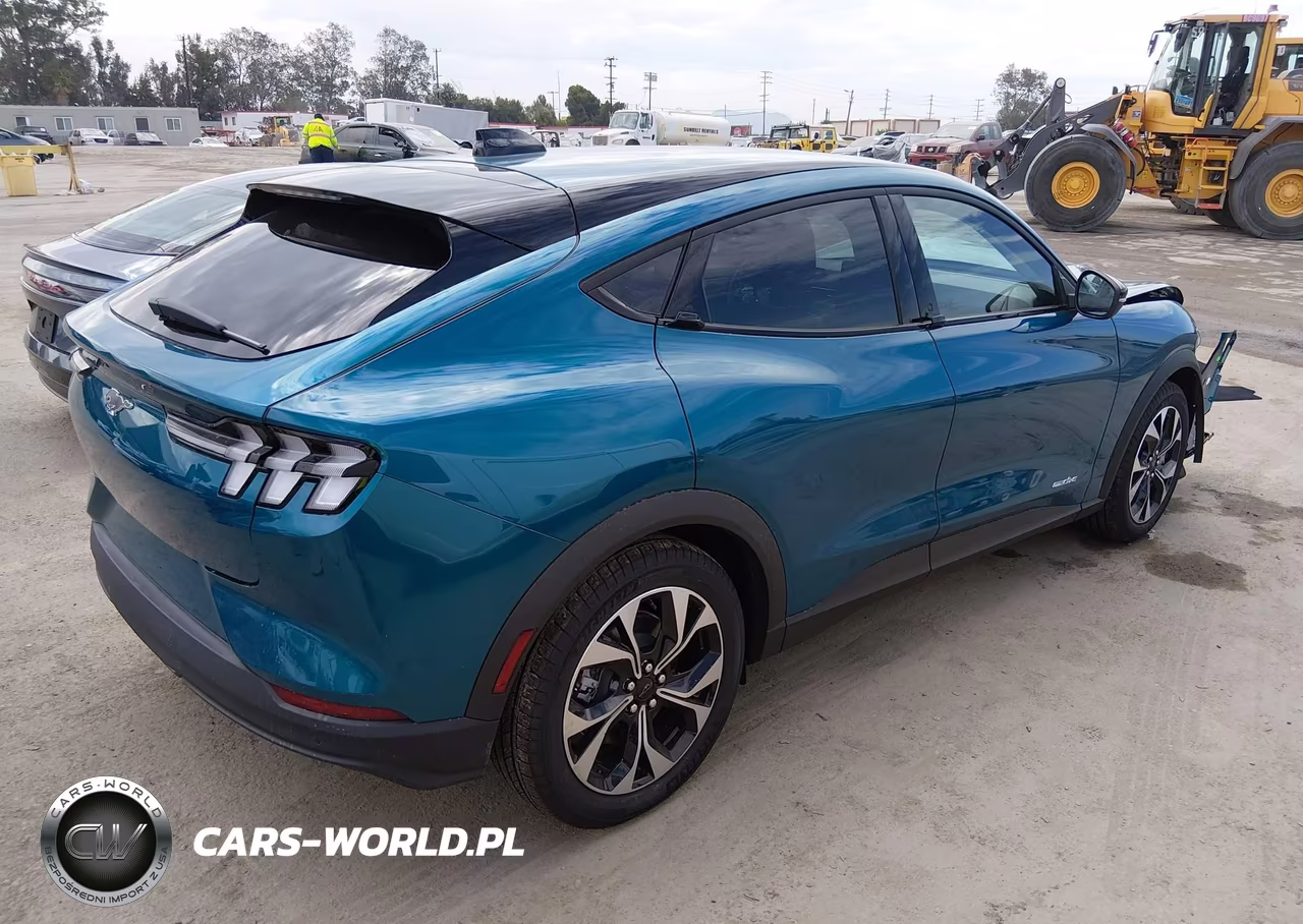 2026 Ford Mustang Mach-E Select VIN:3FMTK1R45TMA09423 - 4