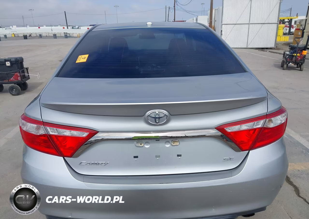 2015 Toyota Camry Se VIN:4T1BF1FKXFU097209 - 16