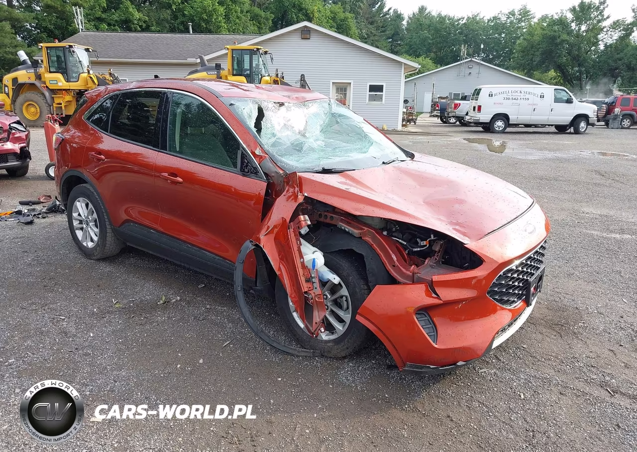 2020 Ford Escape Se