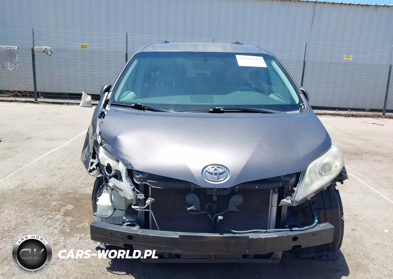 2011 Toyota Sienna Le V6 VIN:5TDKK3DC9BS076096 - 13