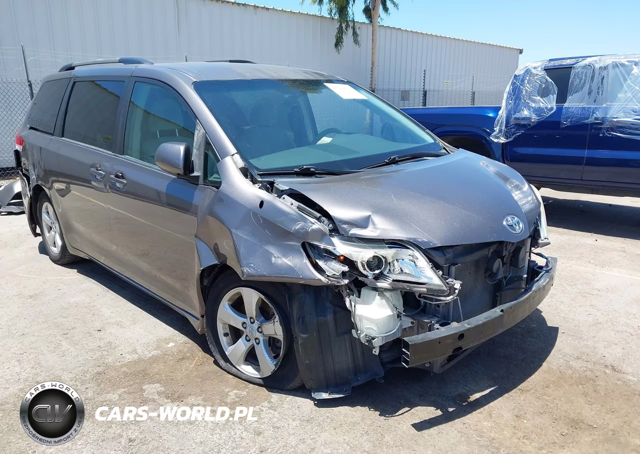 2011 Toyota Sienna Le V6 VIN:5TDKK3DC9BS076096 - 6
