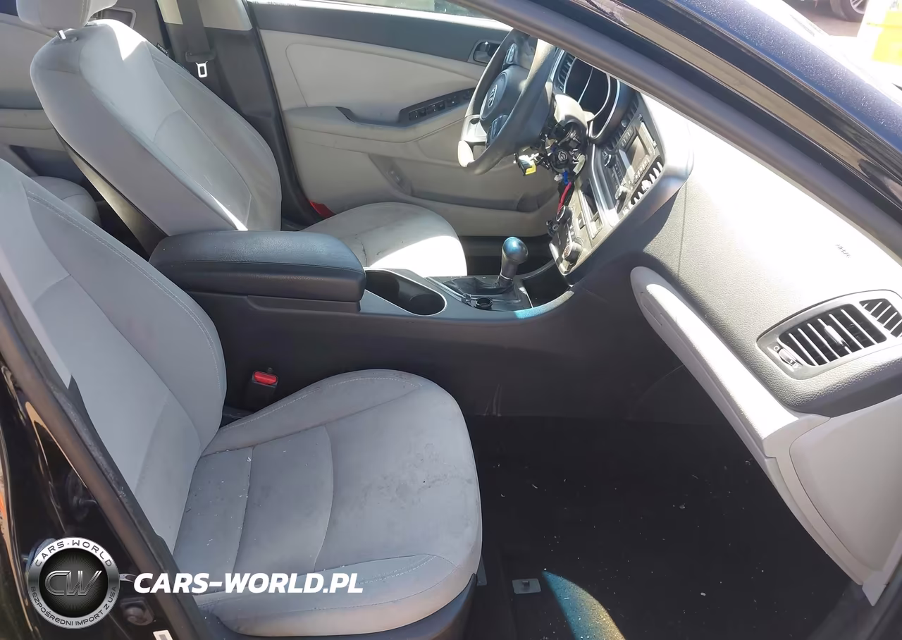 2015 Kia Optima Lx VIN:5XXGM4A74FG354018 - 5