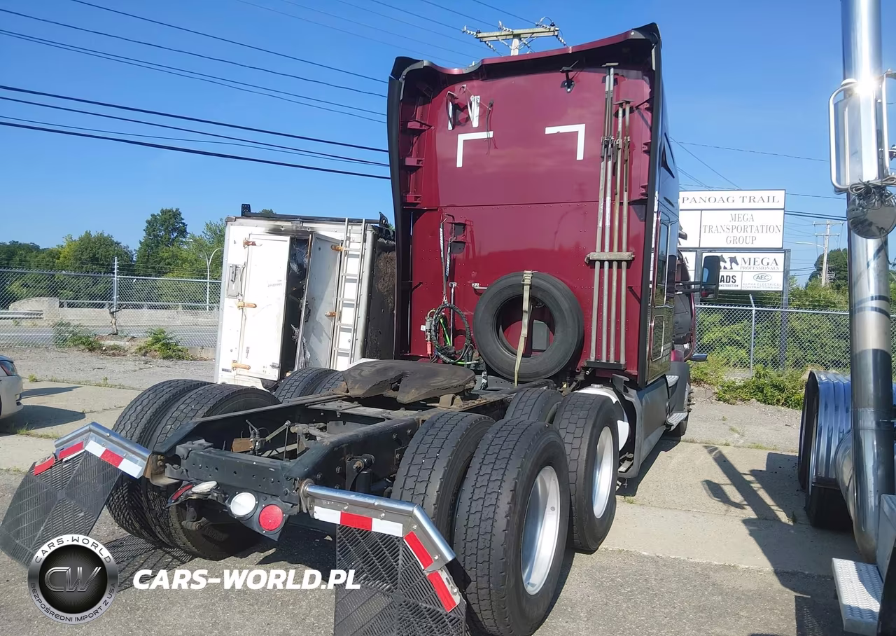 2019 Kenworth T680 VIN:1XKYD49X8KJ241126 - 4