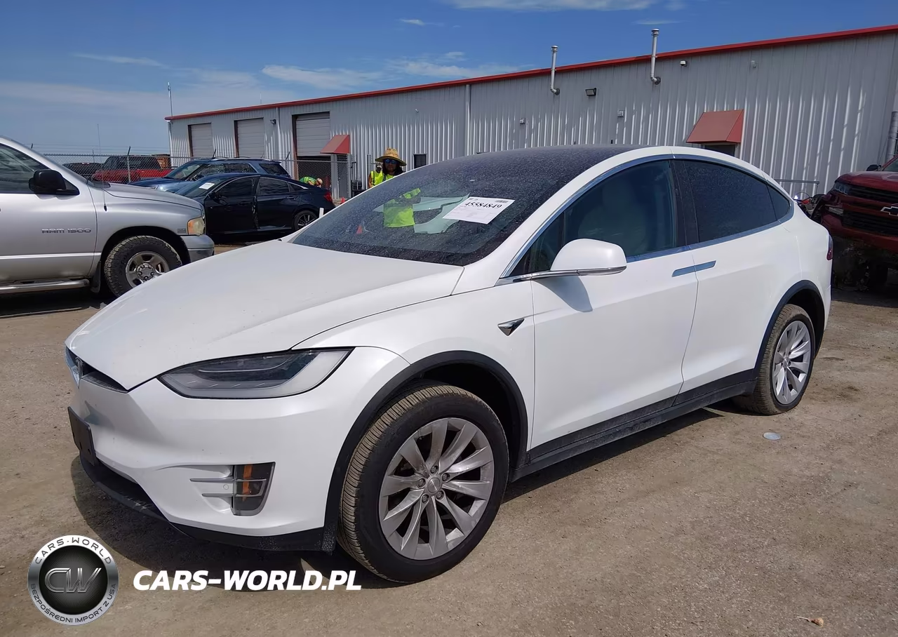 2020 Tesla Model X Long Range Dual Motor All-Wheel Drive-Long Range Plus Dual Motor All-Wheel Drive VIN:5YJXCAE22LF262324 - 2