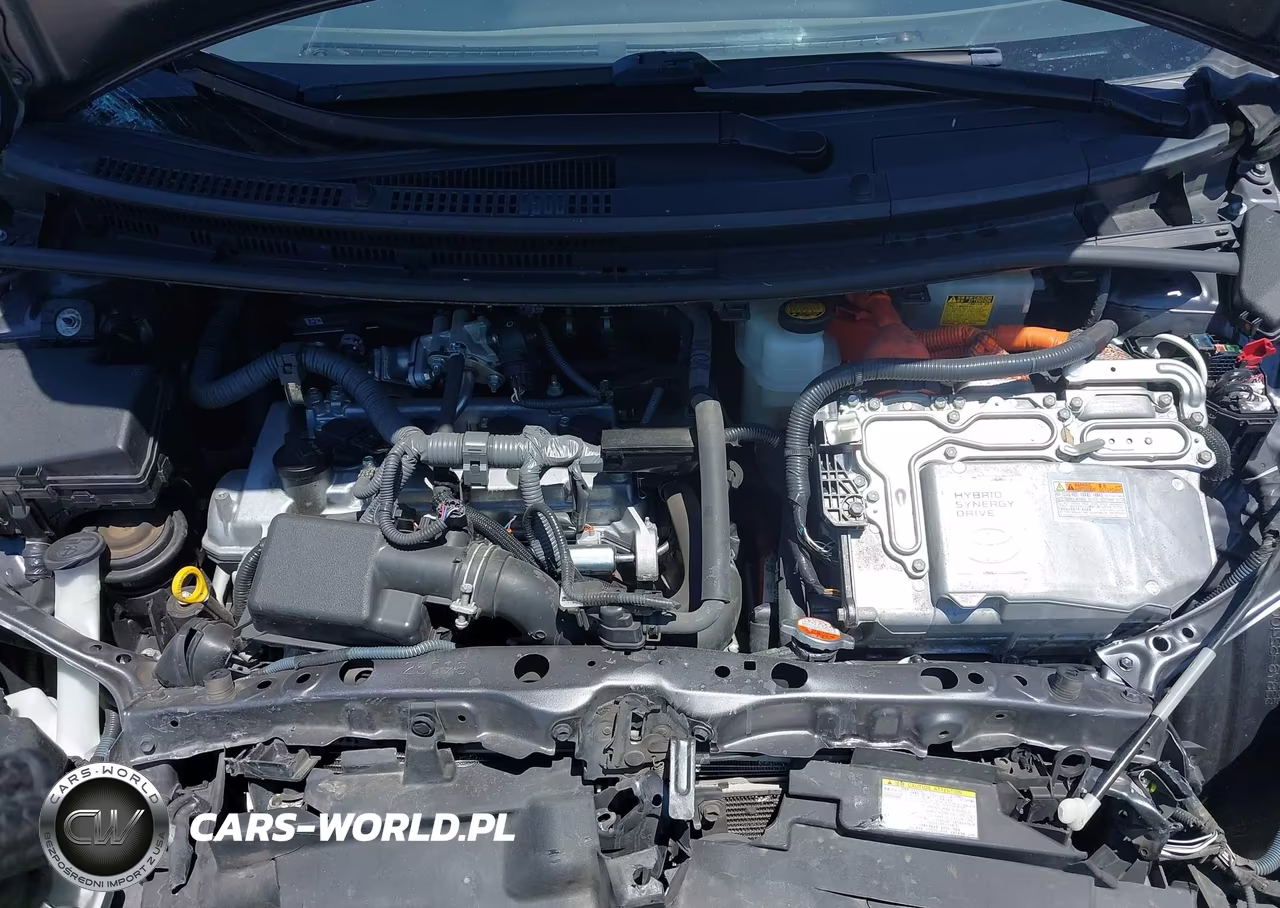 2016 Toyota Prius C One VIN:JTDKDTB30G1129172 - 10