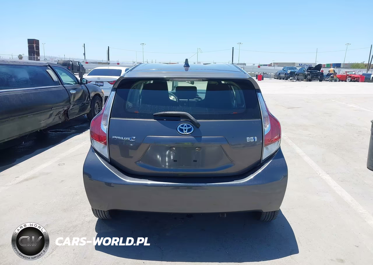 2016 Toyota Prius C One VIN:JTDKDTB30G1129172 - 16