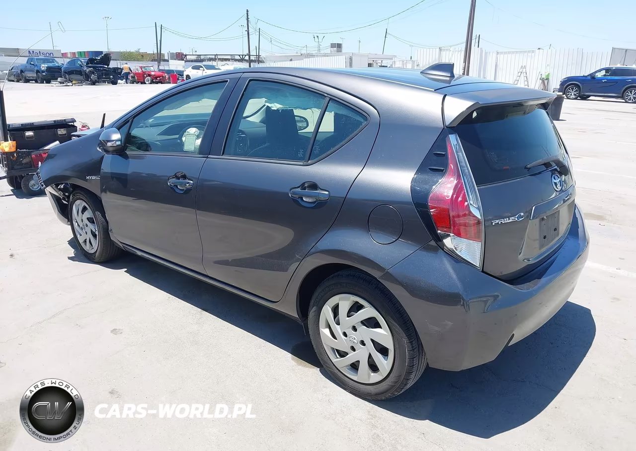 2016 Toyota Prius C One VIN:JTDKDTB30G1129172 - 3
