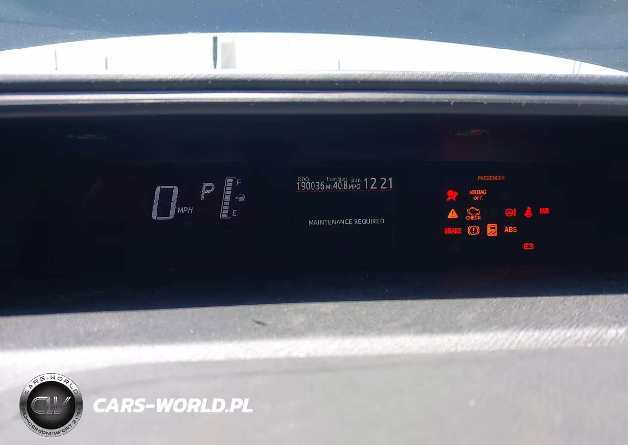 2016 Toyota Prius C One VIN:JTDKDTB30G1129172 - 7