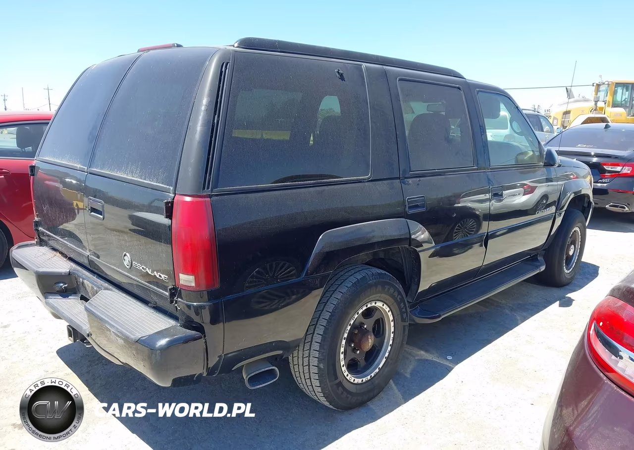 2000 Cadillac Escalade Standard VIN:1GYEK63R9YR202477 - 4