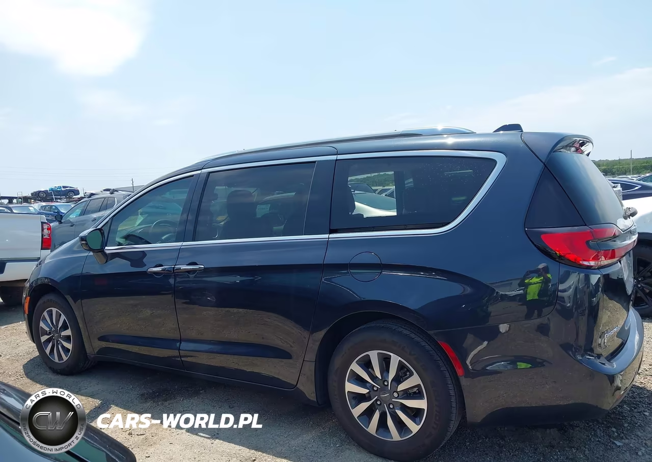 2021 Chrysler Pacifica Touring L VIN:2C4RC1BG4MR517215 - 14