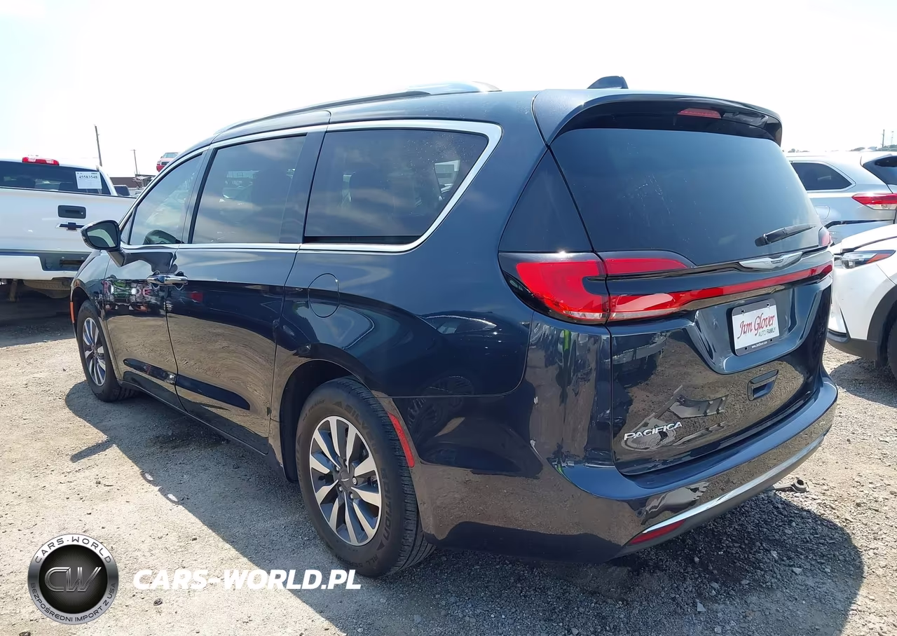 2021 Chrysler Pacifica Touring L VIN:2C4RC1BG4MR517215 - 3