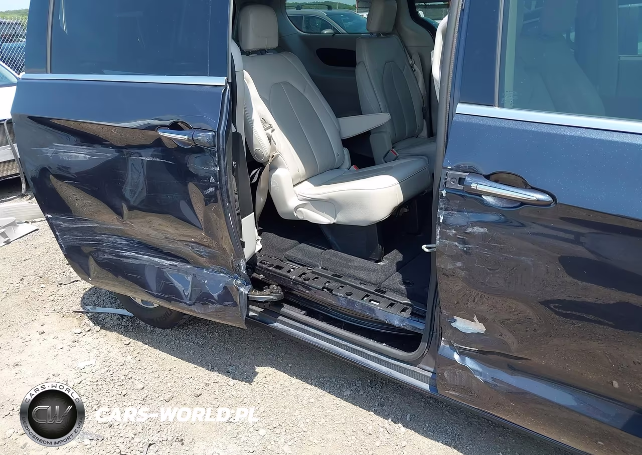 2021 Chrysler Pacifica Touring L VIN:2C4RC1BG4MR517215 - 6