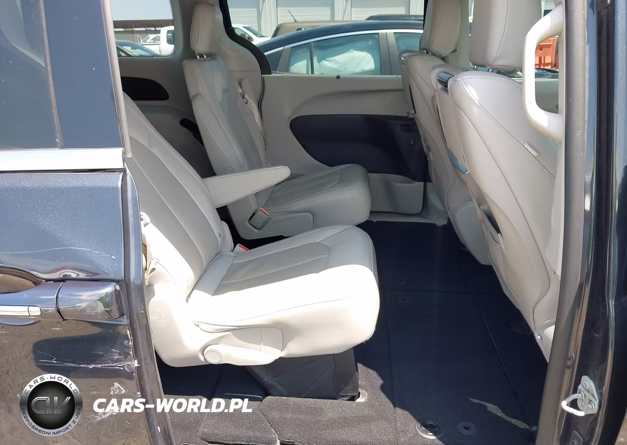 2021 Chrysler Pacifica Touring L VIN:2C4RC1BG4MR517215 - 8