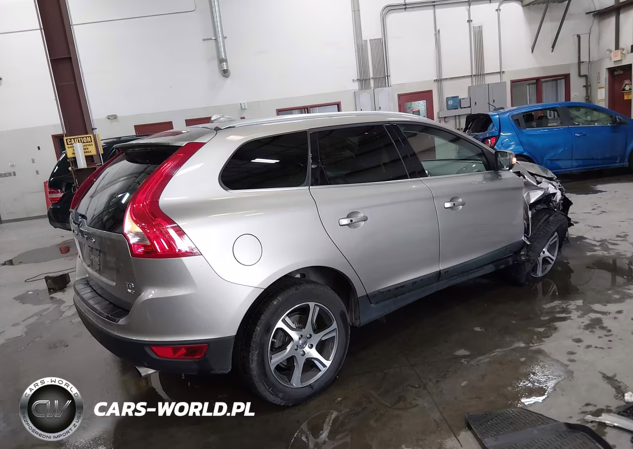 2012 Volvo Xc60 T6-T6 Platinum-T6 Premier Plus-T6 R-Design-T6 R-Design Platinum-T6 R-Design Premier Plus VIN:YV4902DZ8C2310754 - 4