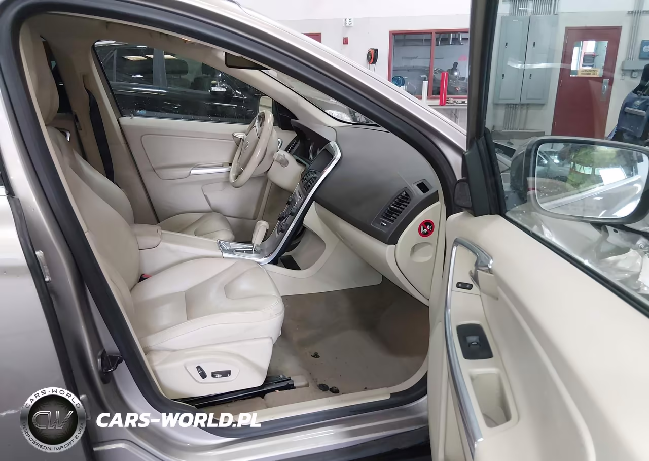 2012 Volvo Xc60 T6-T6 Platinum-T6 Premier Plus-T6 R-Design-T6 R-Design Platinum-T6 R-Design Premier Plus VIN:YV4902DZ8C2310754 - 5
